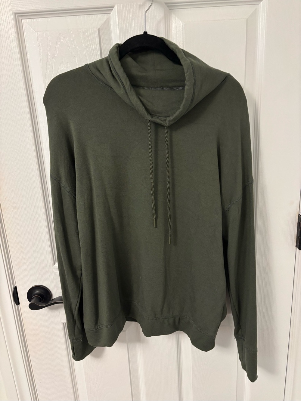 aerie Men's Olive Crewneck Hoodie Sweater